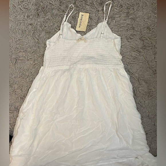 Brand new Rewind>> white style dress!!! Size Large and perfect for any occasion! - Picture 2 of 2